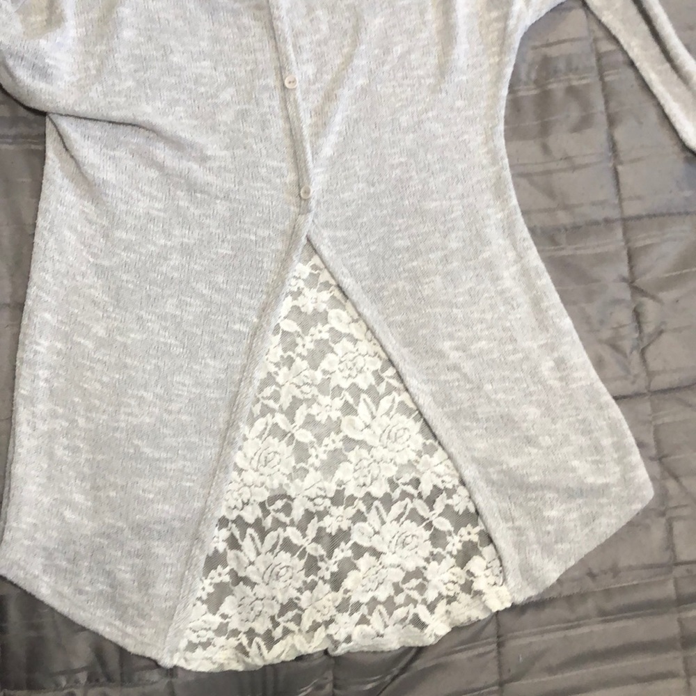 Light grey blouse - Picture 2 of 6